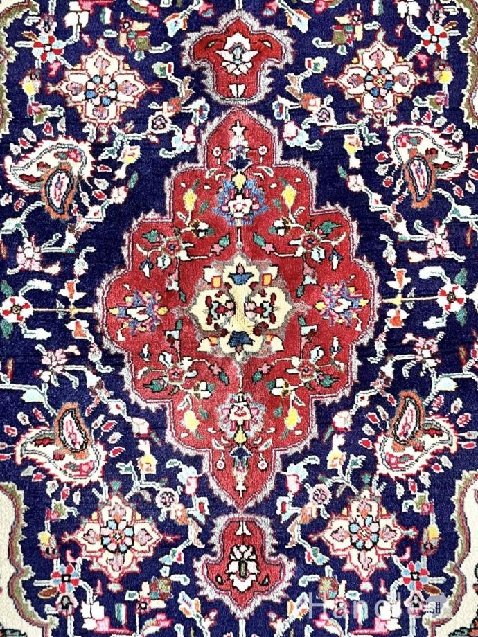 1点もののビンテージ絨毯