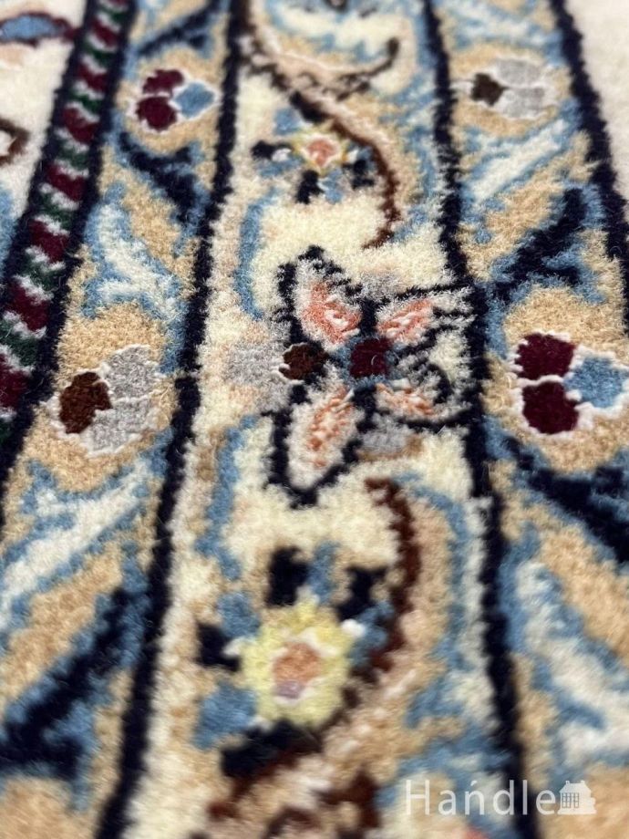 手結びされた芸術品