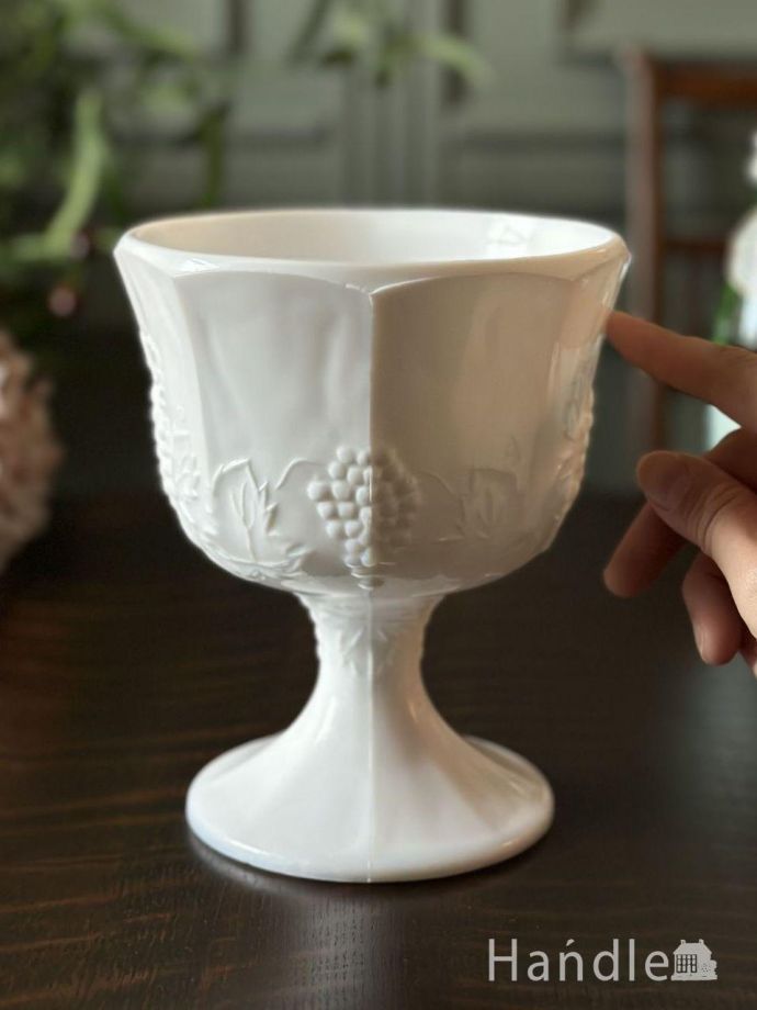 便利に使えるアンティークガラスの食器