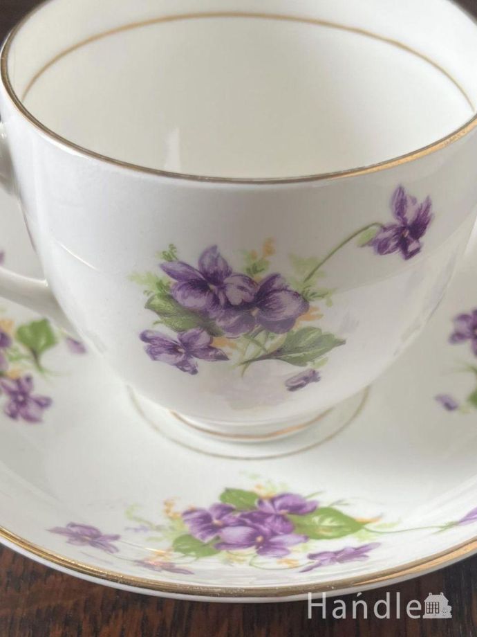 アンティークのカップ＆ソーサー