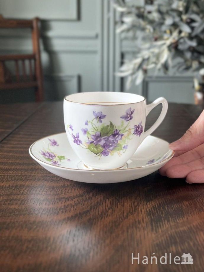 アンティークのカップ＆ソーサー