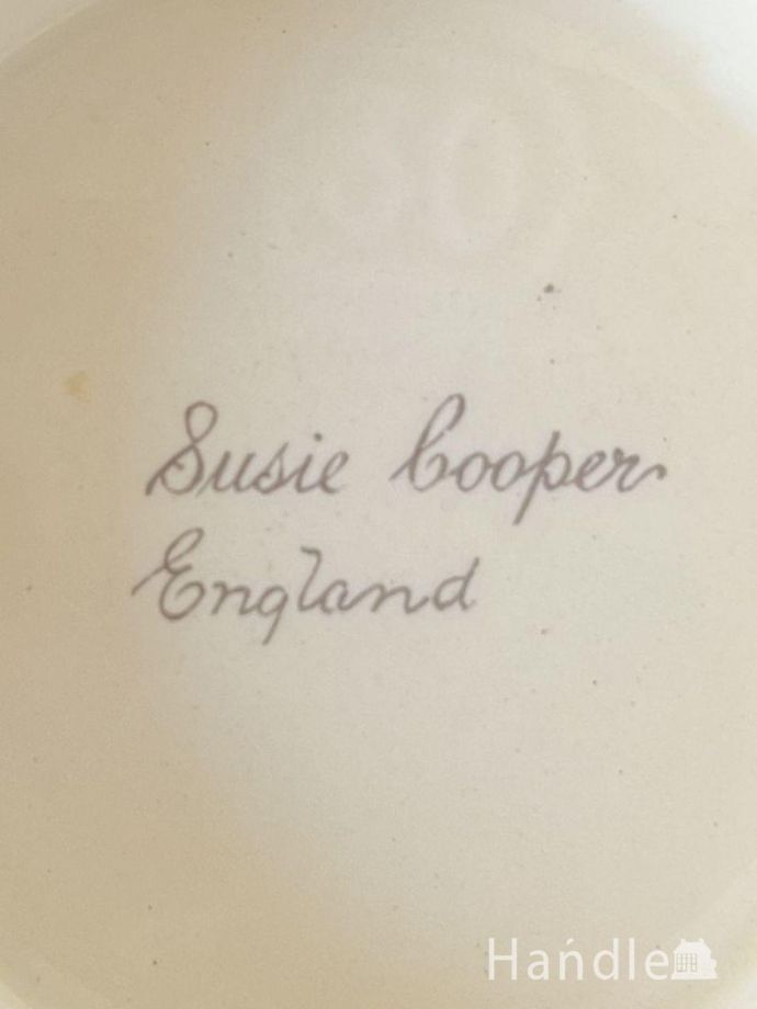 スージークーパ―のバックスタンプ