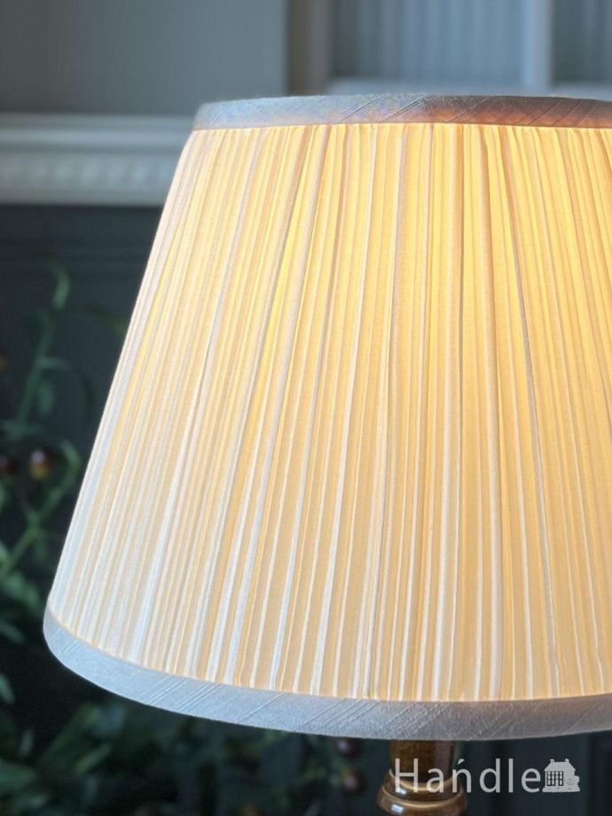 テーブルランプのシェード