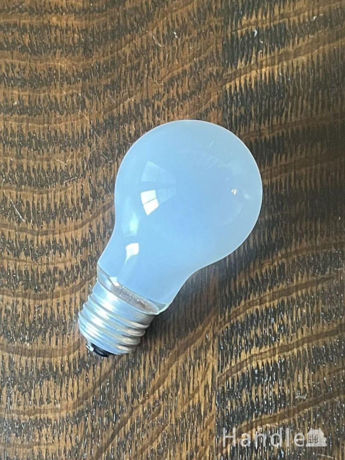 テーブルランプの電球