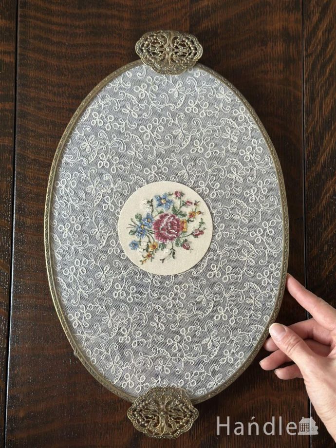 アンティークのおしゃれなトレイ