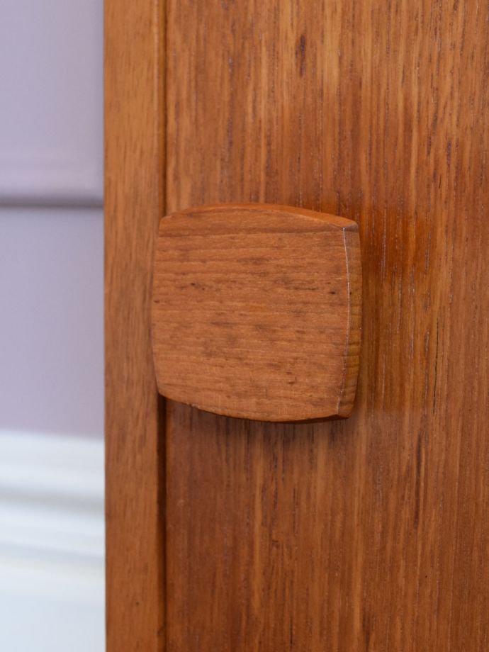 ビンテージキャビネットの取っ手