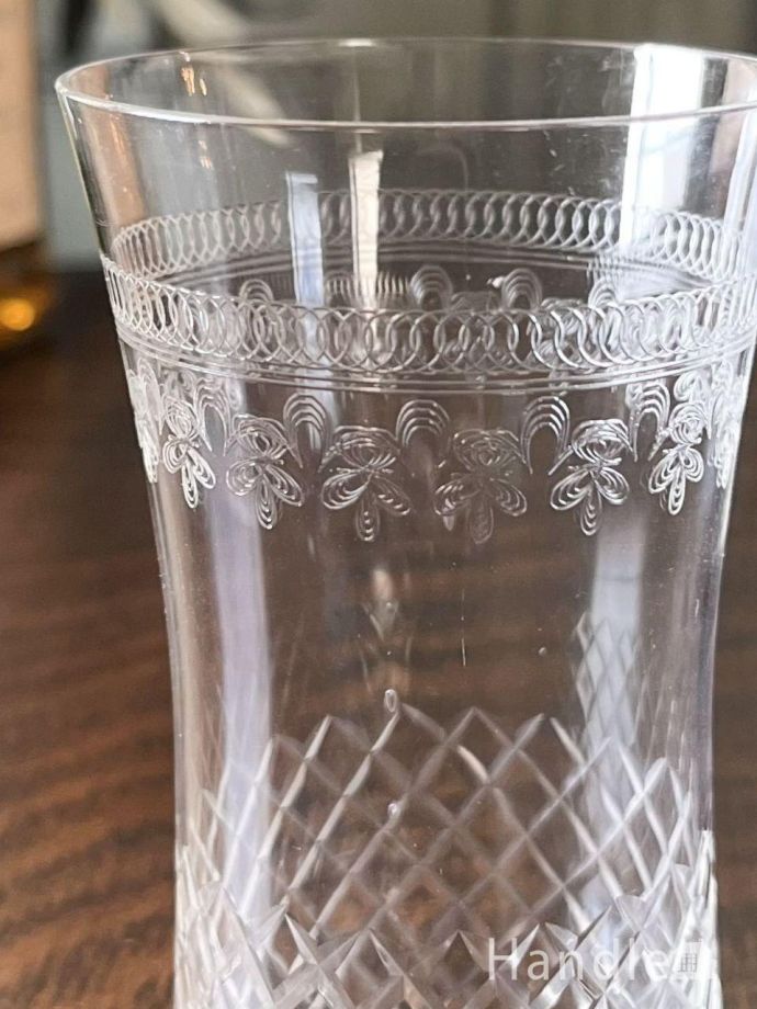 食卓を華やかにしてくれるテーブルグラス