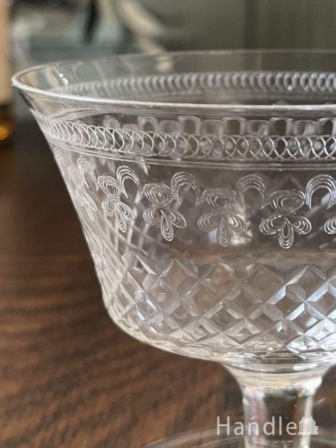 食卓を華やかにしてくれるテーブルグラス