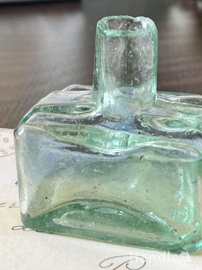 アンティークガラスのインク瓶