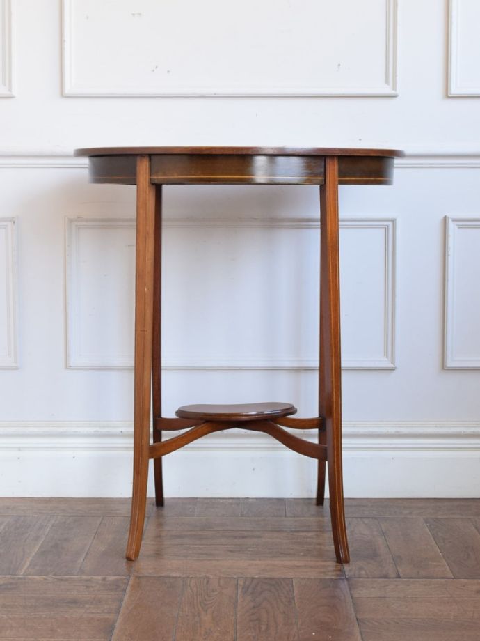 オケージョナルテーブルの側面