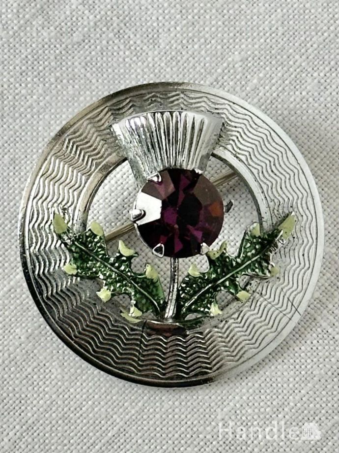 アンティークのブローチ