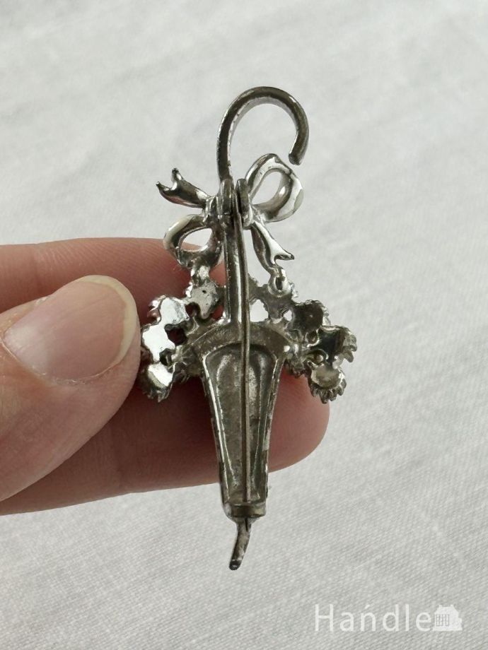 おしゃれなブローチ