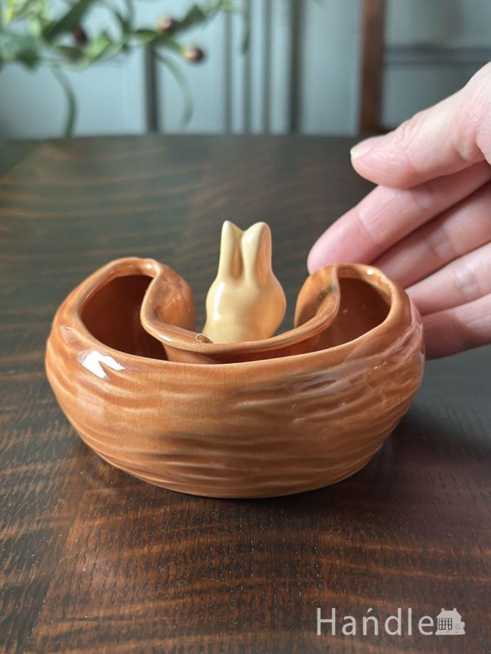 陶磁器のフラワーベース