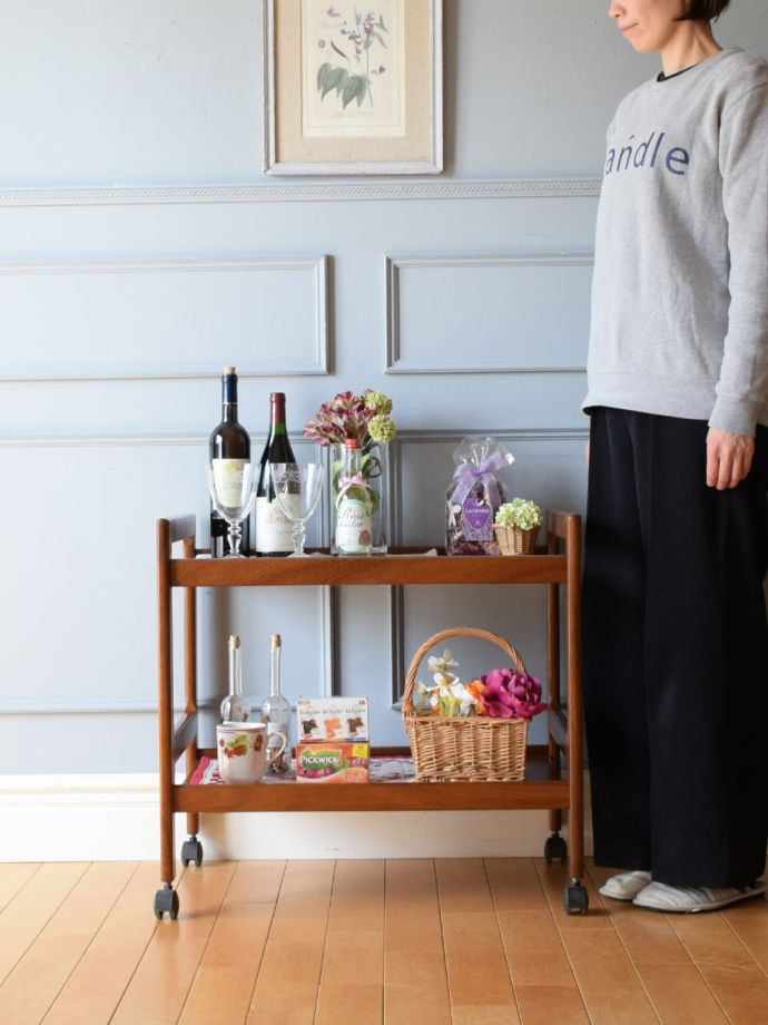 北欧スタイルのおしゃれなワゴン