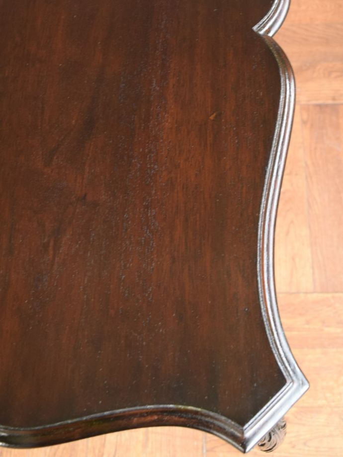 オケージョナルテーブルの天板