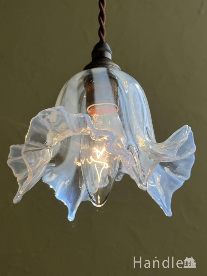 アンティーク照明の美しい灯り