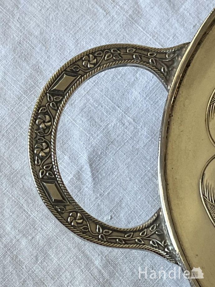 シルバートレイの装飾