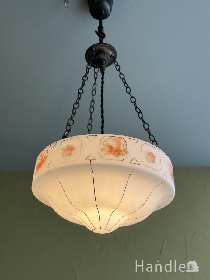 アンティーク照明の美しい灯り