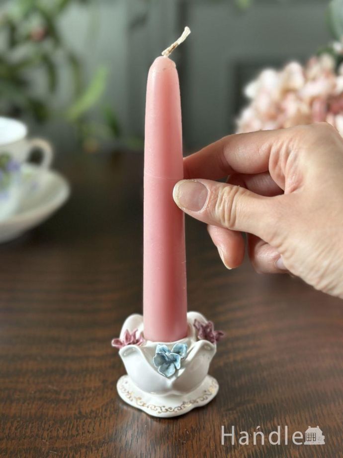 陶磁器のキャンドルスタンド