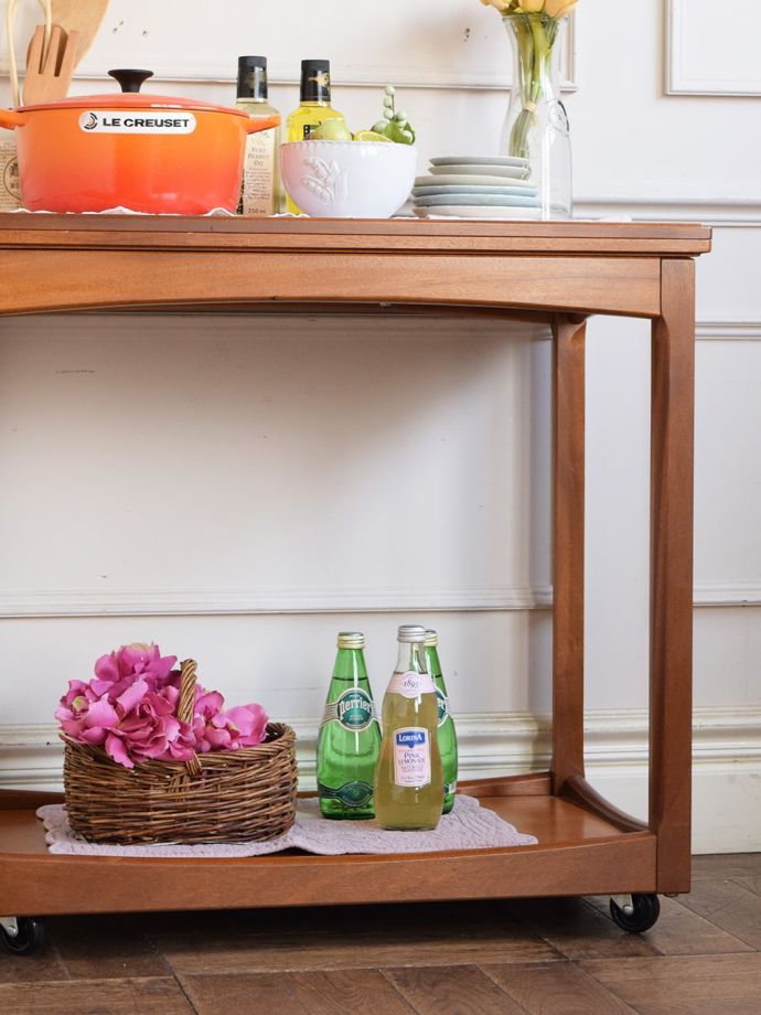 おしゃれなビンテージワゴン