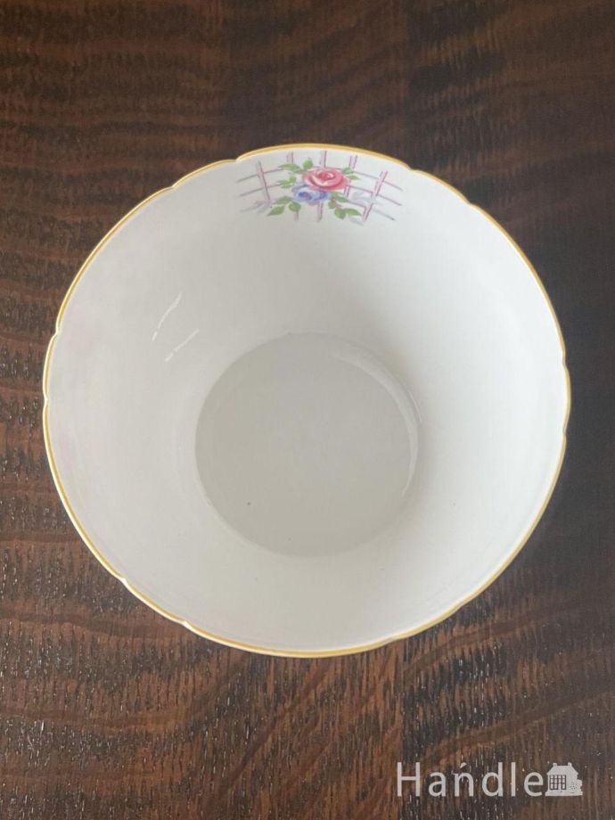 英国アンティークのおしゃれな食器