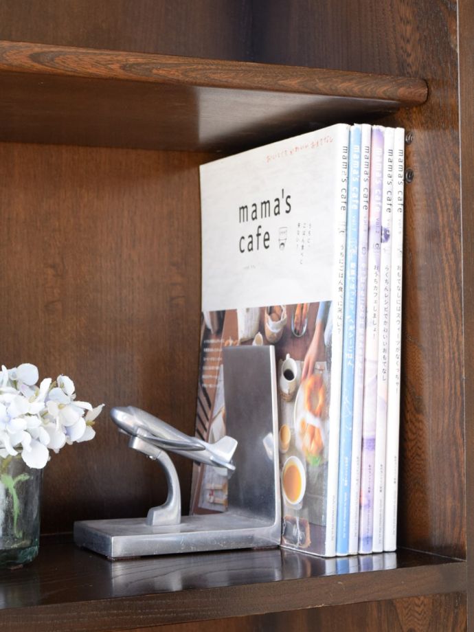 収納たっぷりのキャビネット