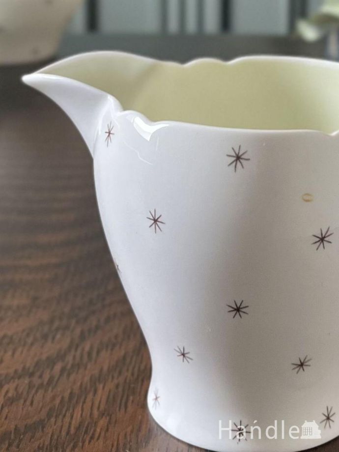 アンティークのミルクピッチャー