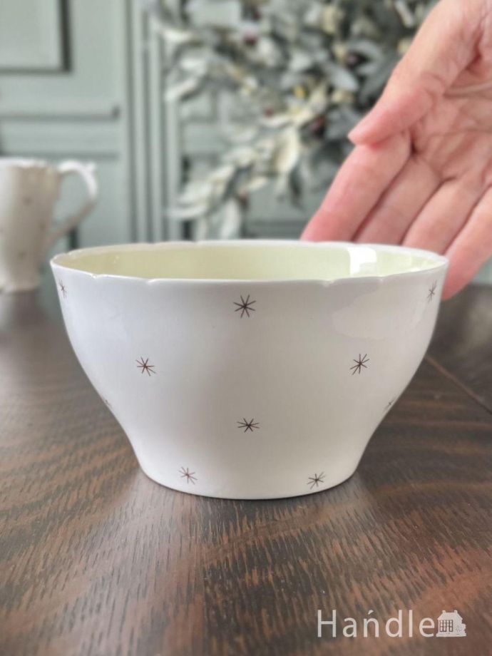 陶磁器のシュガーボウル