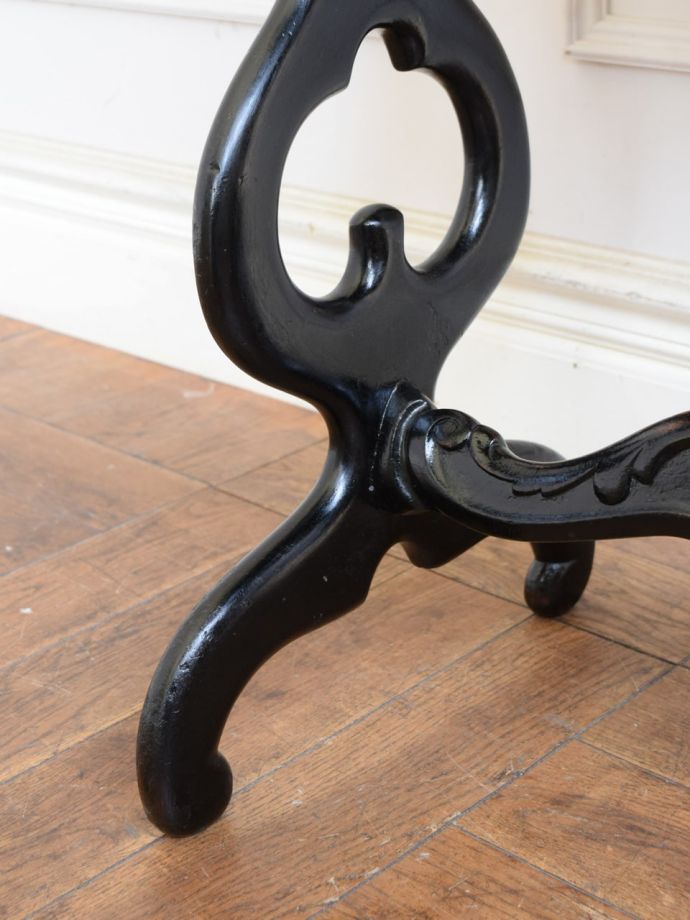 アンティーク家具の脚