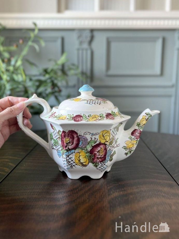 おしゃれなティーポット