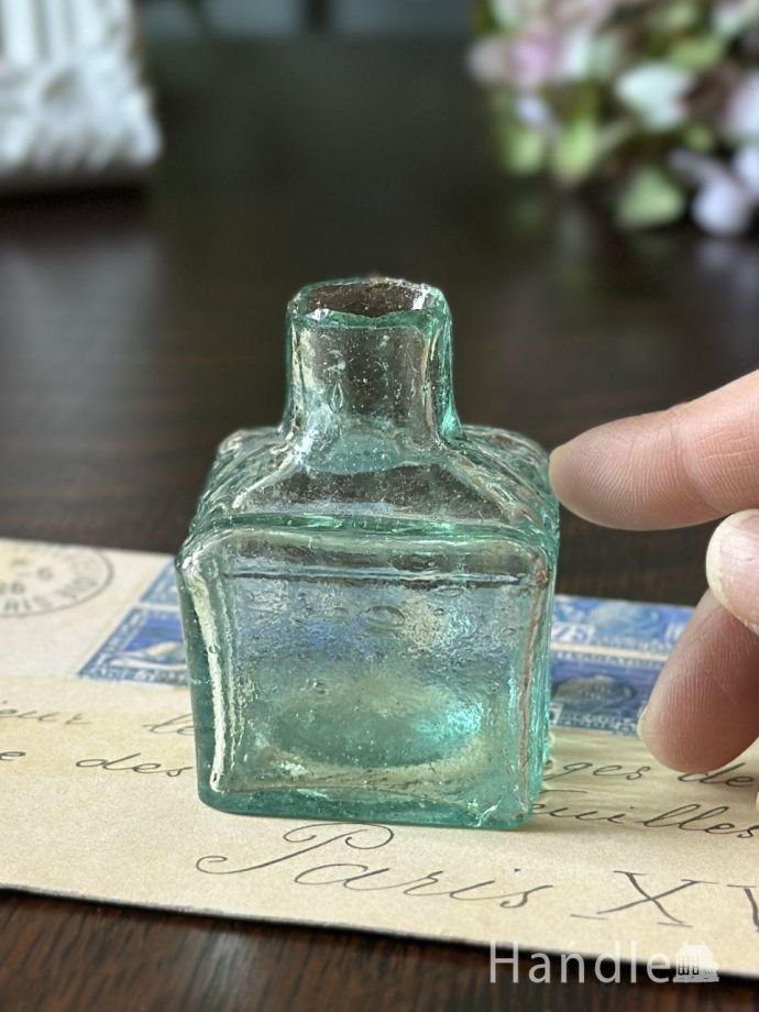 アンティークのガラス雑貨