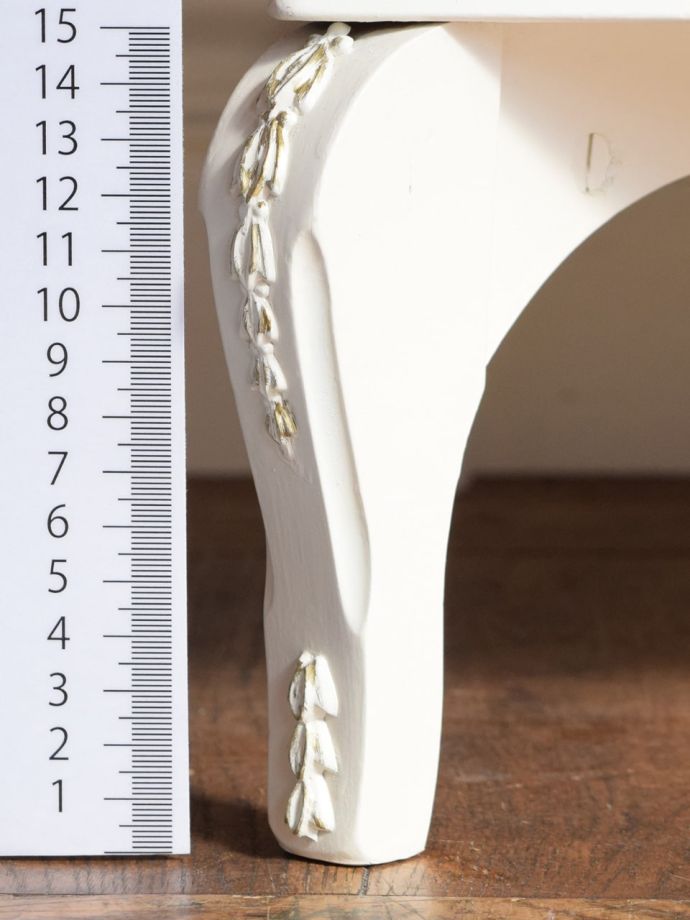 アンティーク家具の脚