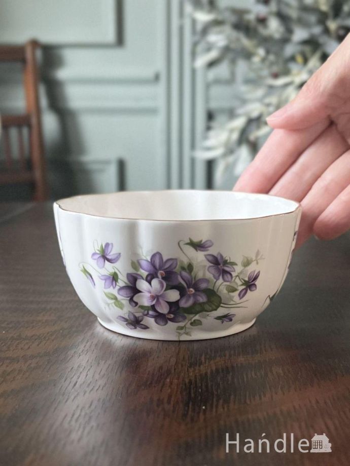 陶磁器のシュガーボウル