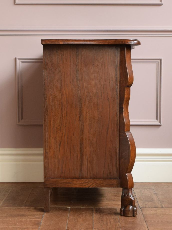 アンティークチェストの側面