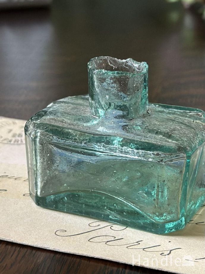 アンティークガラスのインク瓶