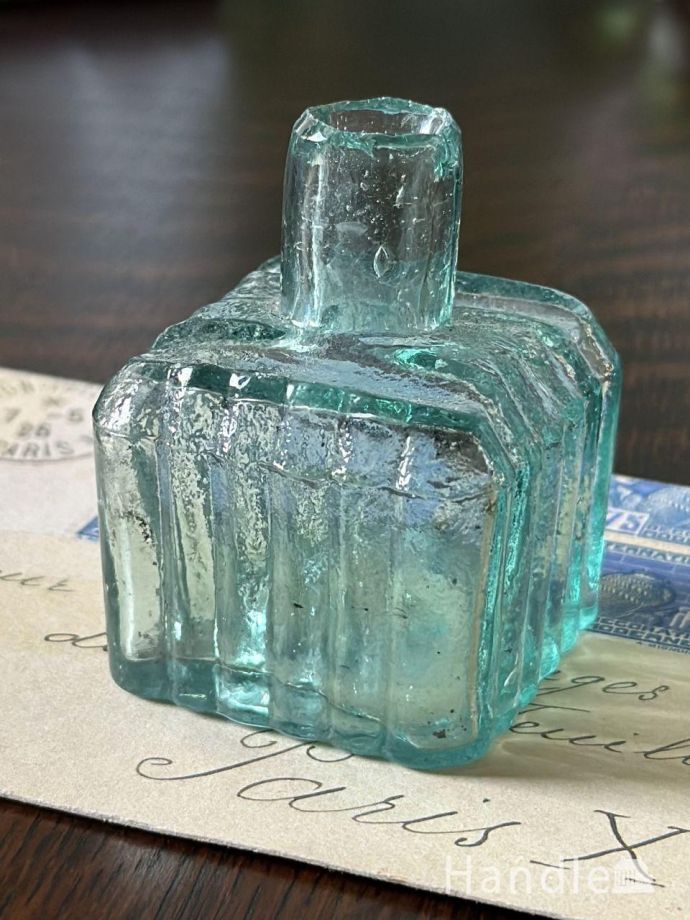 アンティークガラスのインク瓶