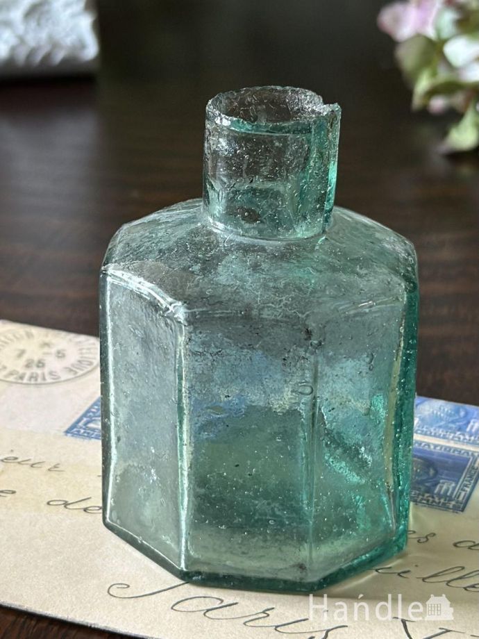 アンティークガラスのインク瓶