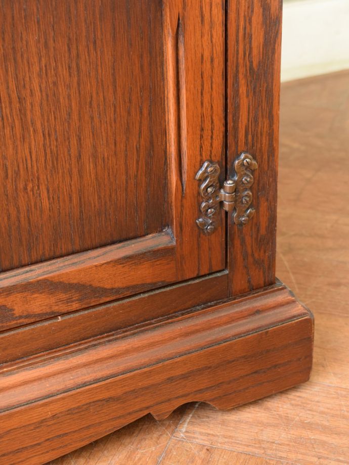 アンティーク家具の脚