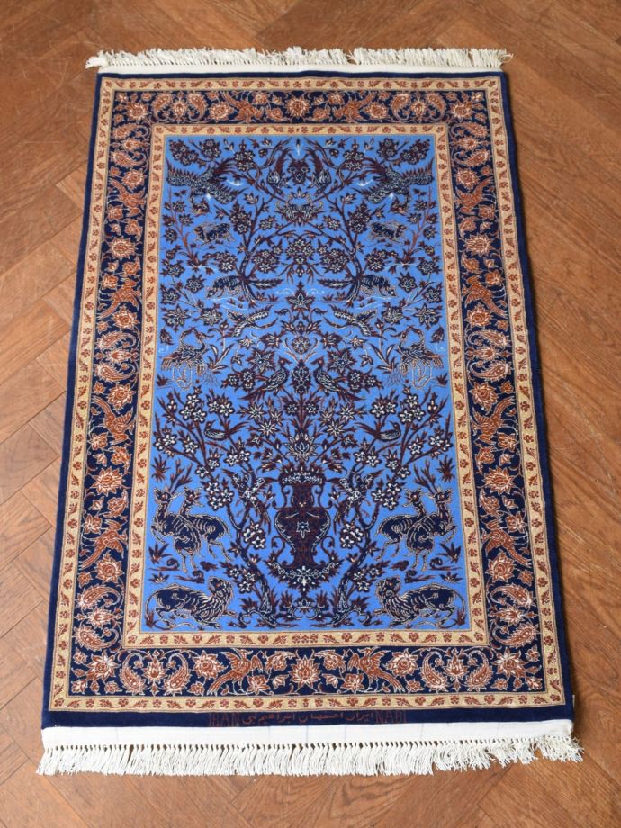 美しいペルシャ絨毯