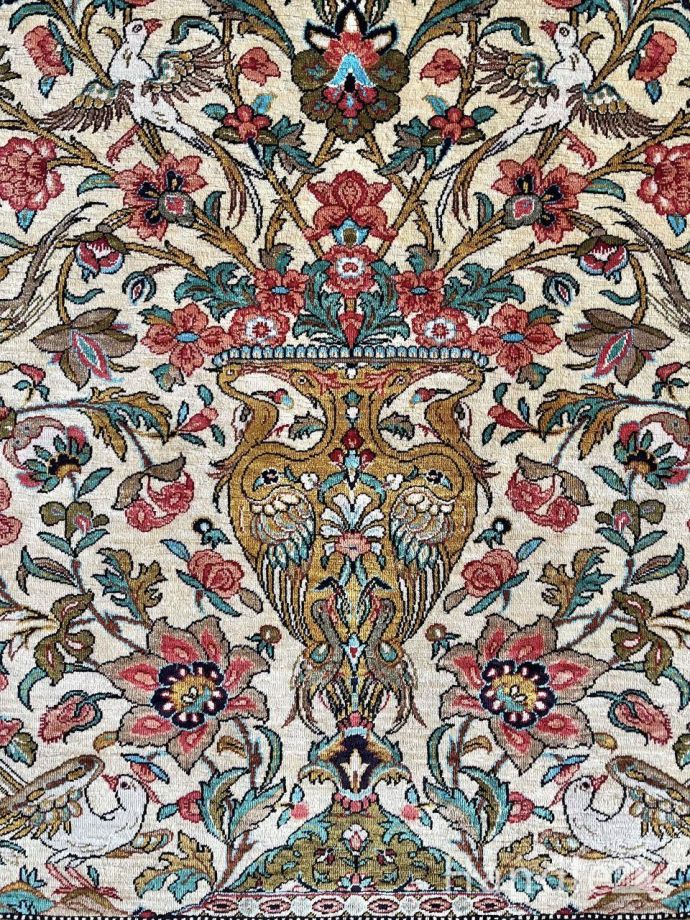 1点もののビンテージ絨毯