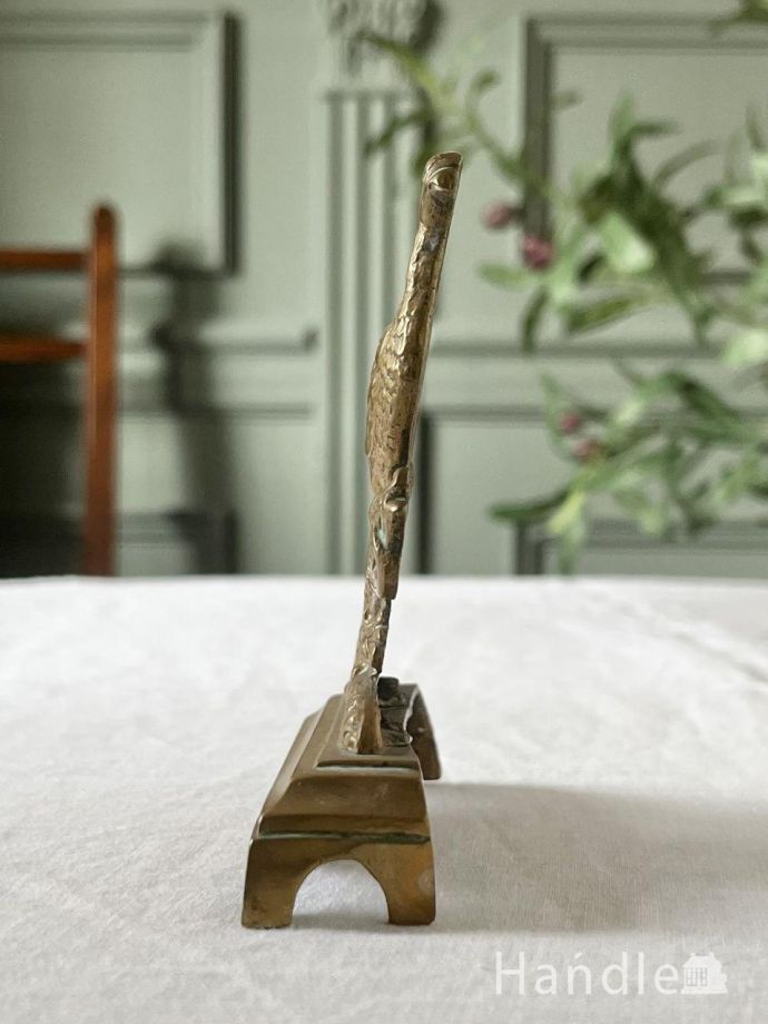 アンティークの真鍮オブジェ