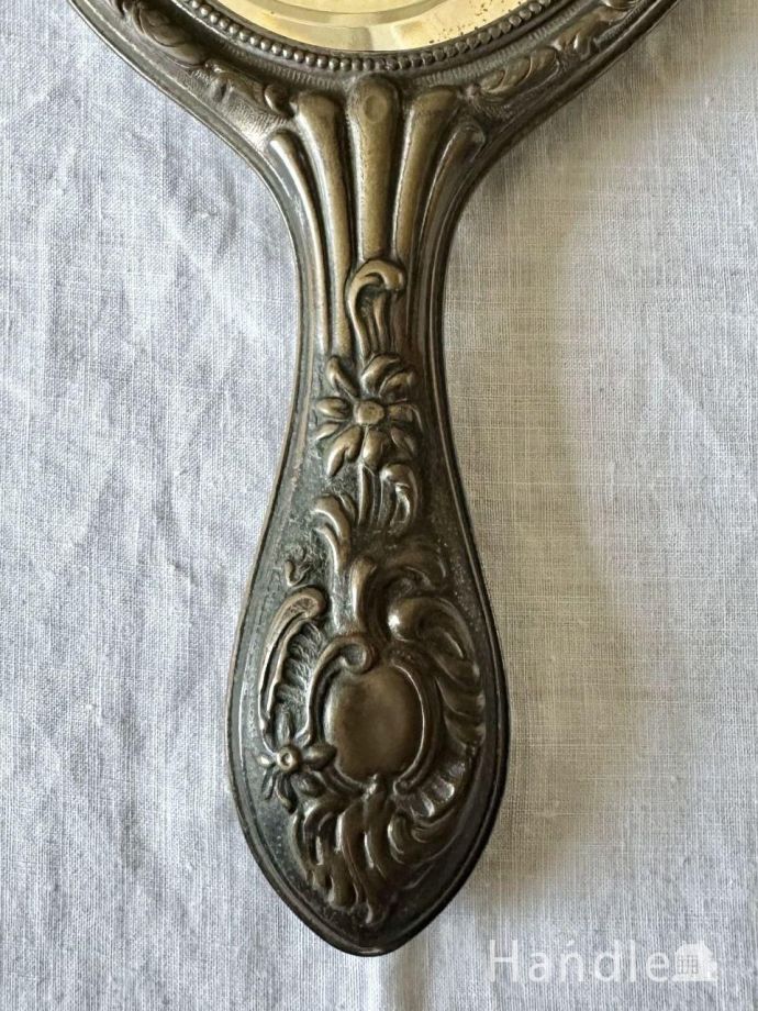 アンティークのハンドミラー