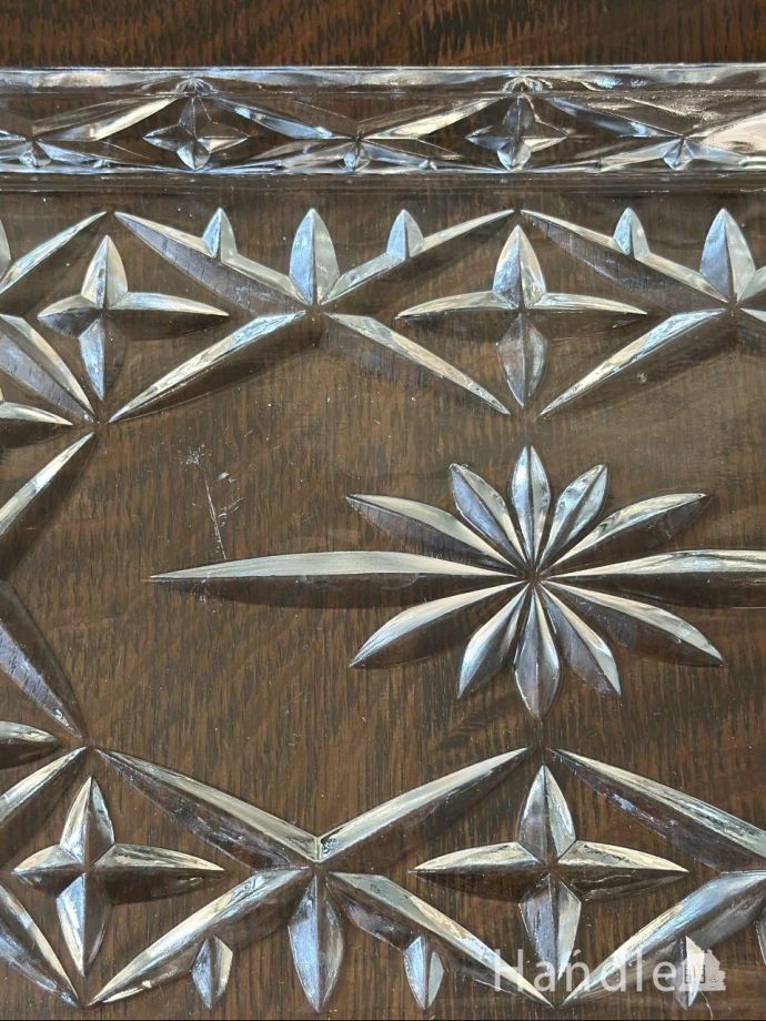 アンティークガラスのトレイ