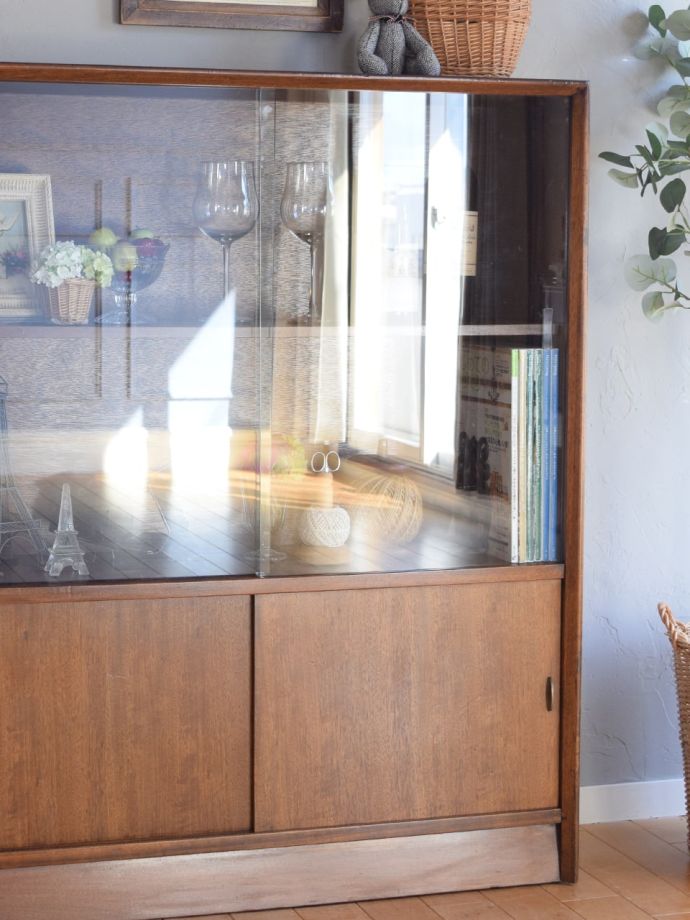 ビンテージキャビネットの扉