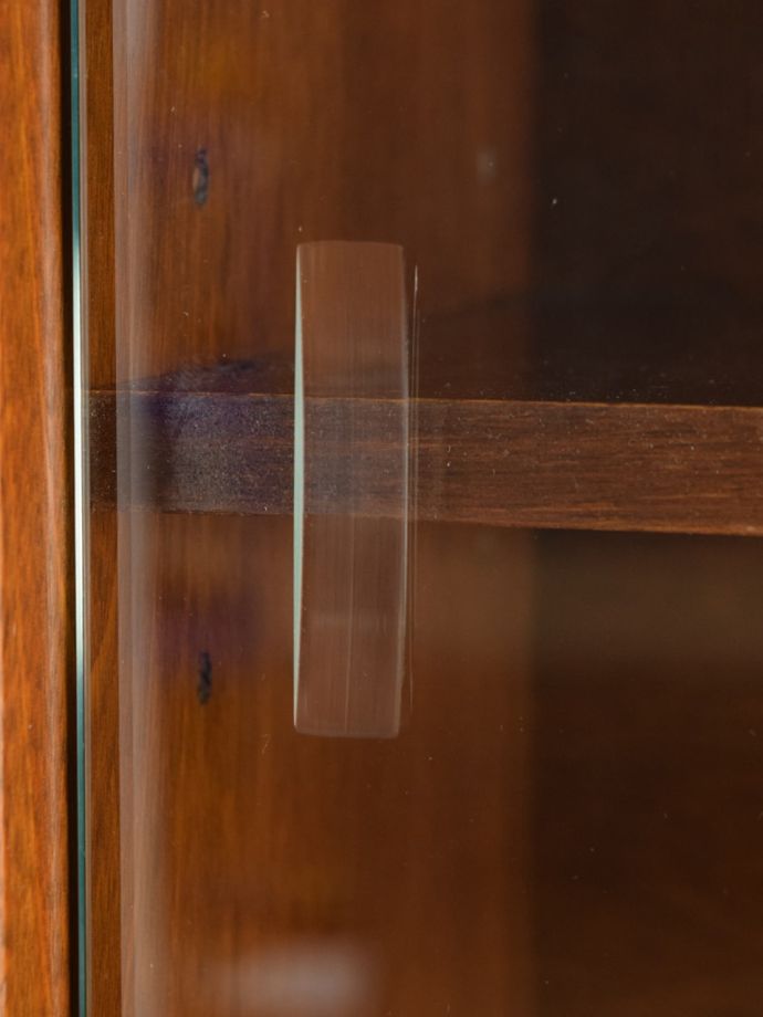 ガラス扉の取っ手