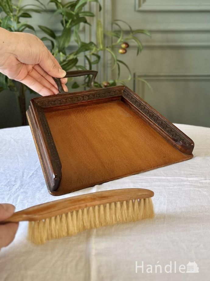 木製のクラムトレイ＆ブラシ