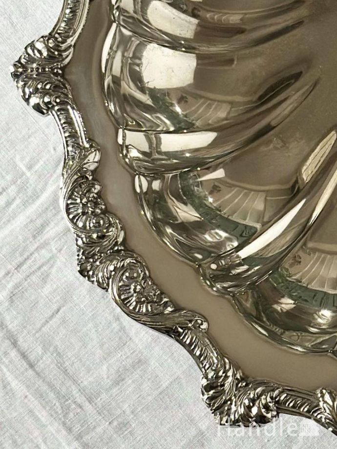 シルバートレイの装飾