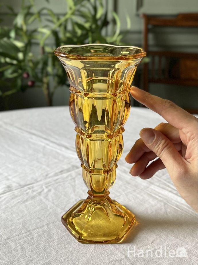 アンティークガラスの花器の大きさ