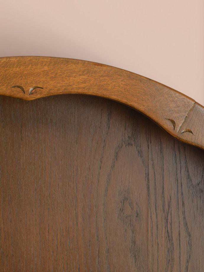 アンティーク家具の装飾