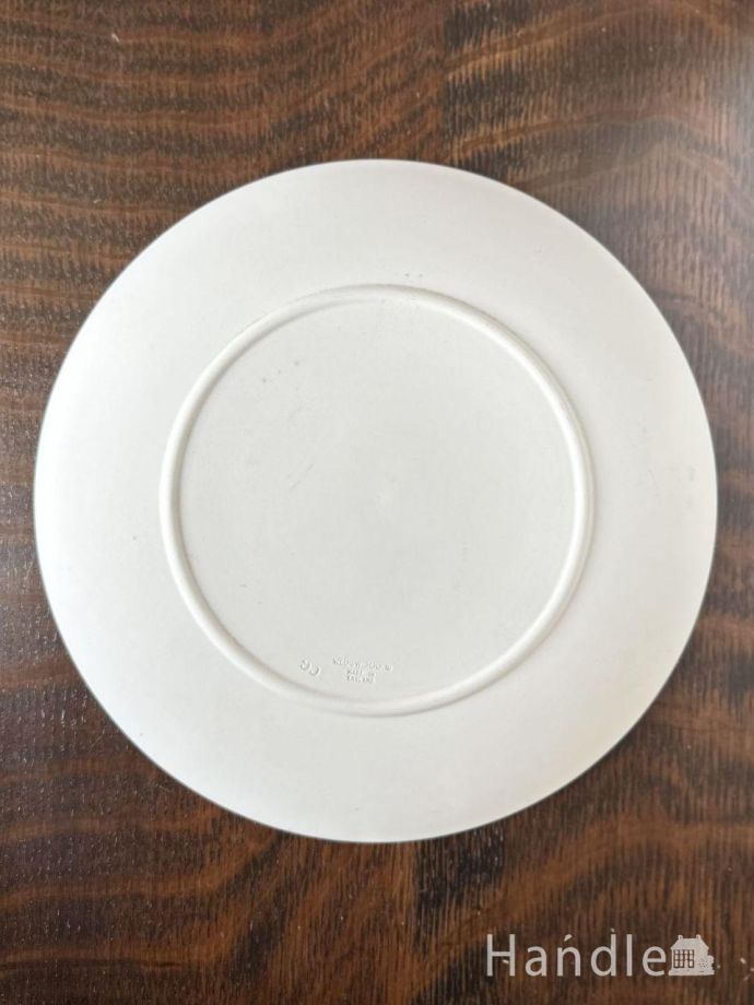 プレートの後ろ